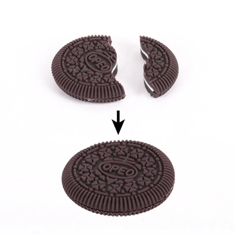 1PC Kids Magic Biscuit Toy Plastic Cookies Trick Accessory Props Restore Close Up Props Show To Give Boy Girls Fun The Best Gift